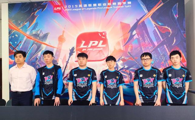 已成为羽毛 已成为羽毛