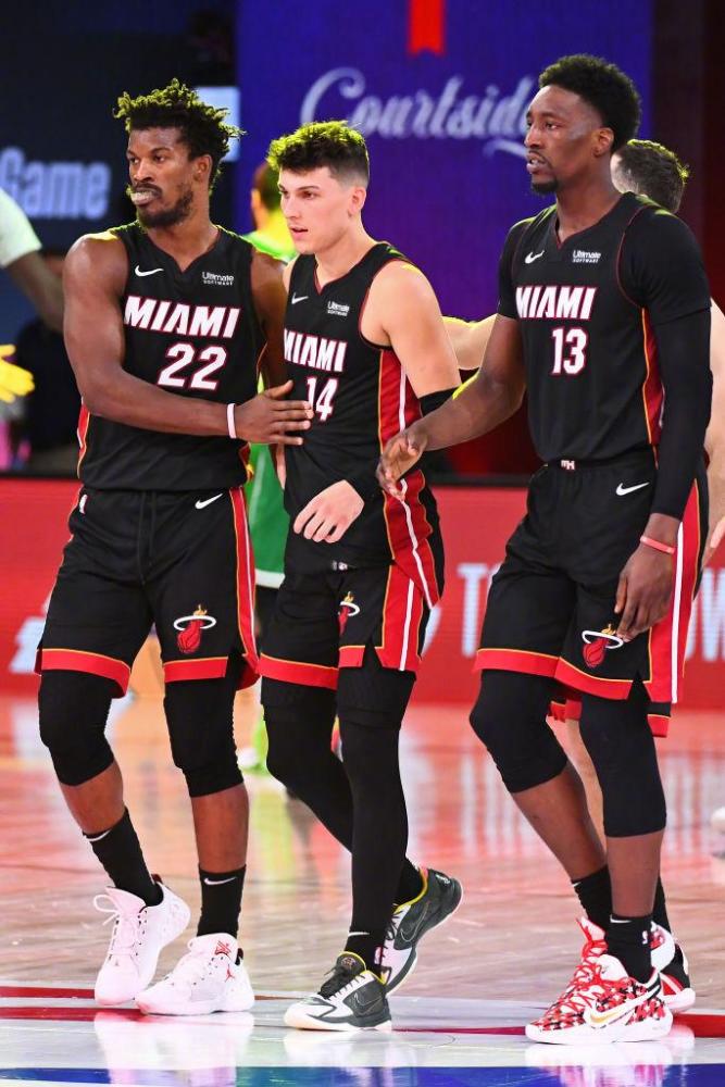 学生们对这 学生们对这