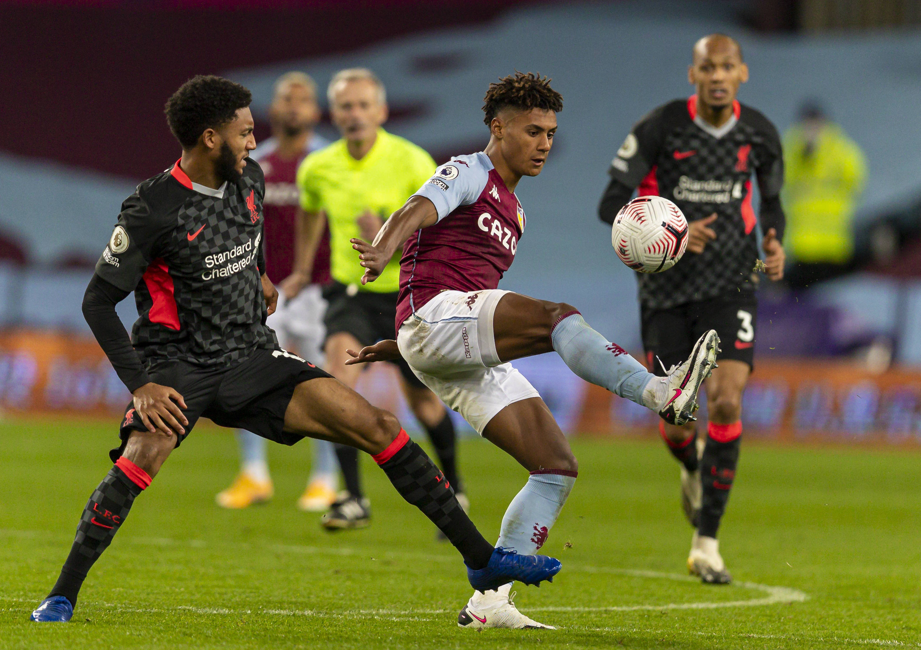 详解棒球规则中的投球违例动作及其产生的进垒补偿逻辑